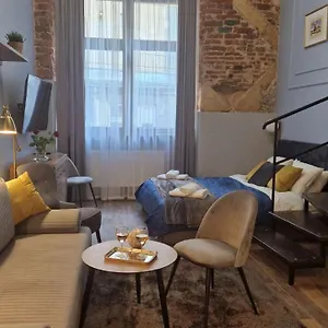  Apartment Amazing Cracow Poland